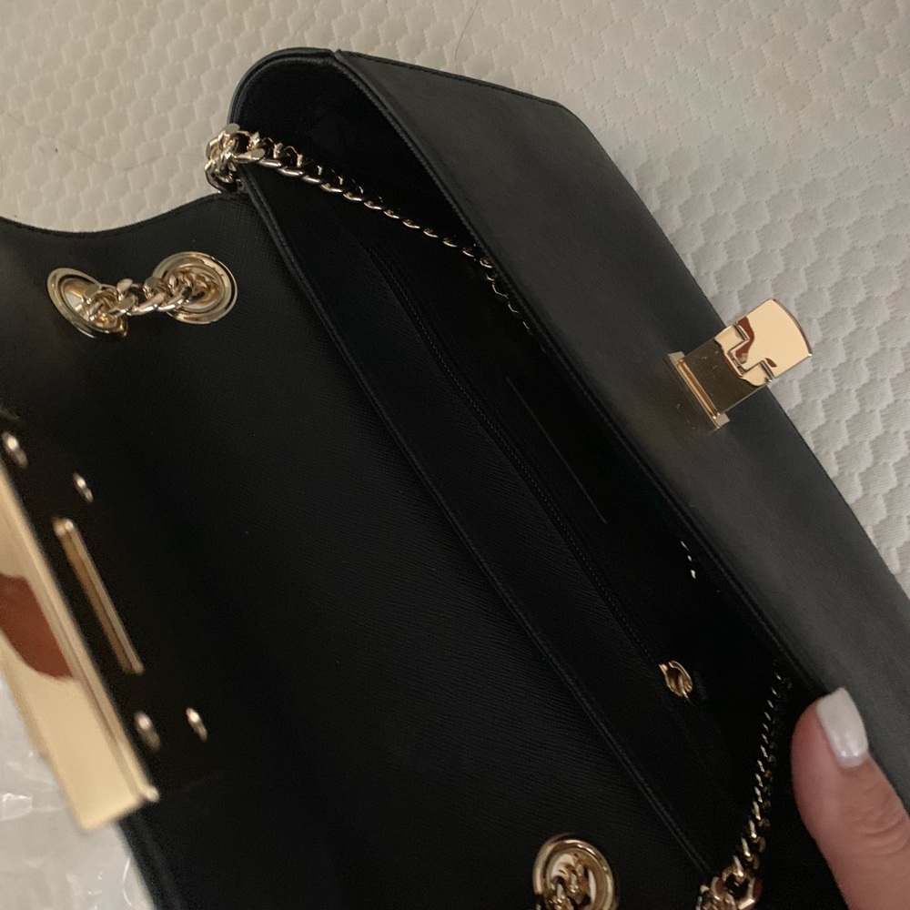 Michael kors crossbody bag (brand new)